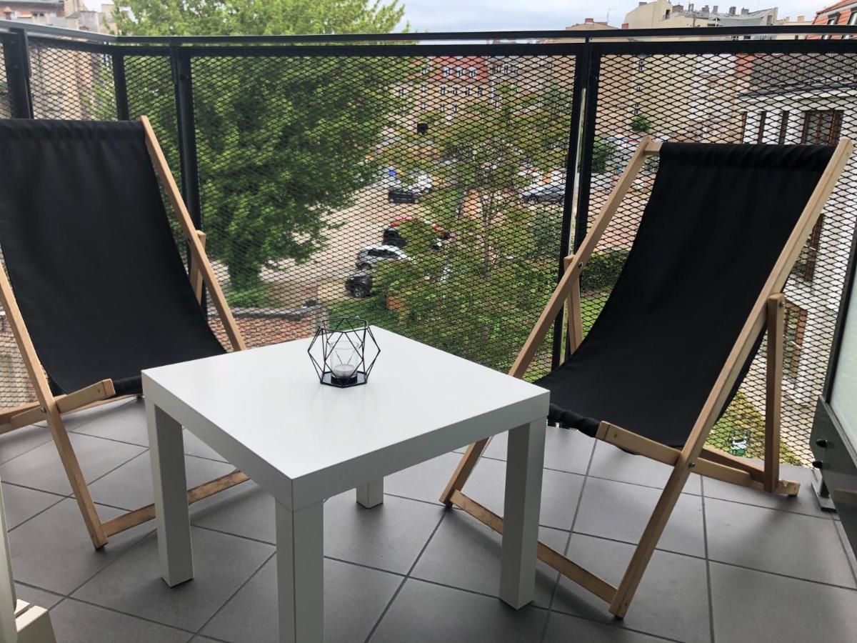 Apartament Alfa With Parking Познань Екстер'єр фото